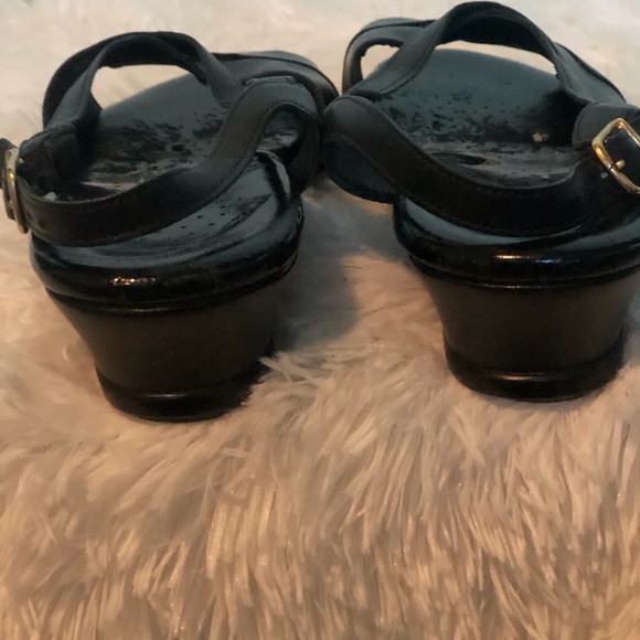 SAS Caress style sandals Size 6.5 XW - Picture 4 of 9